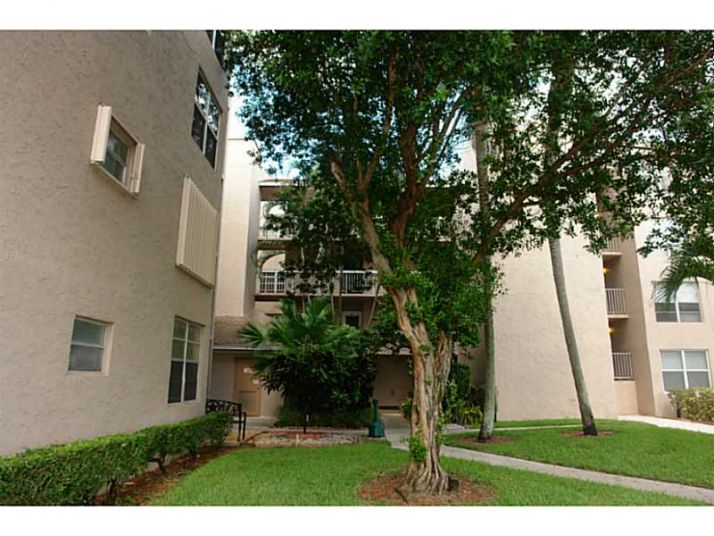 9430 TANGERINE PL # 102, Fort Lauderdale, FL 33324