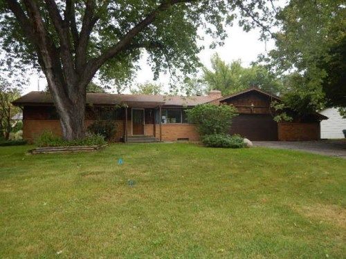 130 Timberland Dr, Burnsville, MN 55337