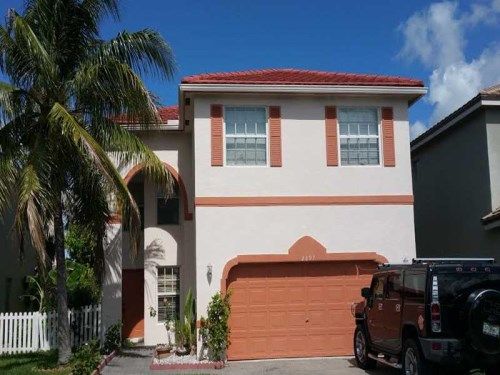 2897 W SABLE Cir, Pompano Beach, FL 33063