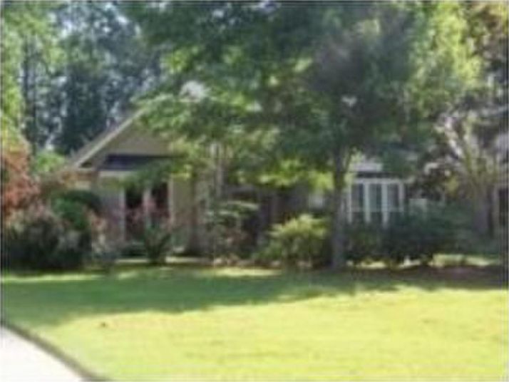810 Muirfield Court, Woodstock, GA 30189