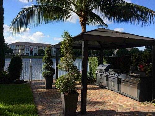 11118 NW 84 ST, Miami, FL 33178