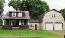 21 Crosby Street Dexter, ME 04930