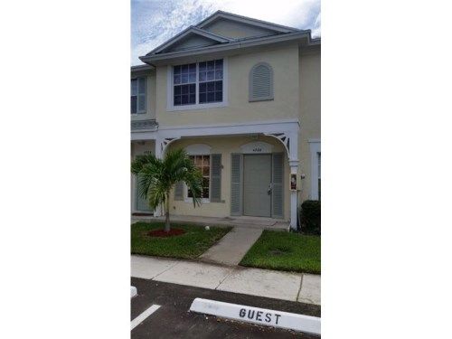 4928 SW 31ST TE # 12, Fort Lauderdale, FL 33312