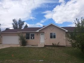 215 E Beshoar Dr, Pueblo, CO 81007