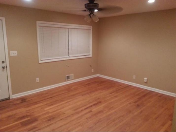 1927 Twelve Oaks Circle, Kennesaw, GA 30144