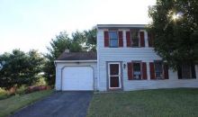 28 Pickford Dr Lancaster, PA 17603