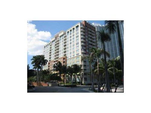 2000 BAYSHORE DR # 906, Miami, FL 33137