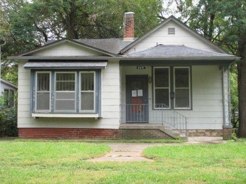 509 Vine St, Leavenworth, KS 66048