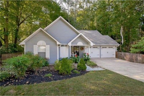 401 Rose Creek Place, Woodstock, GA 30189
