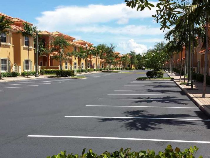 4916 TRADEWINDS TE # 302, Fort Lauderdale, FL 33312