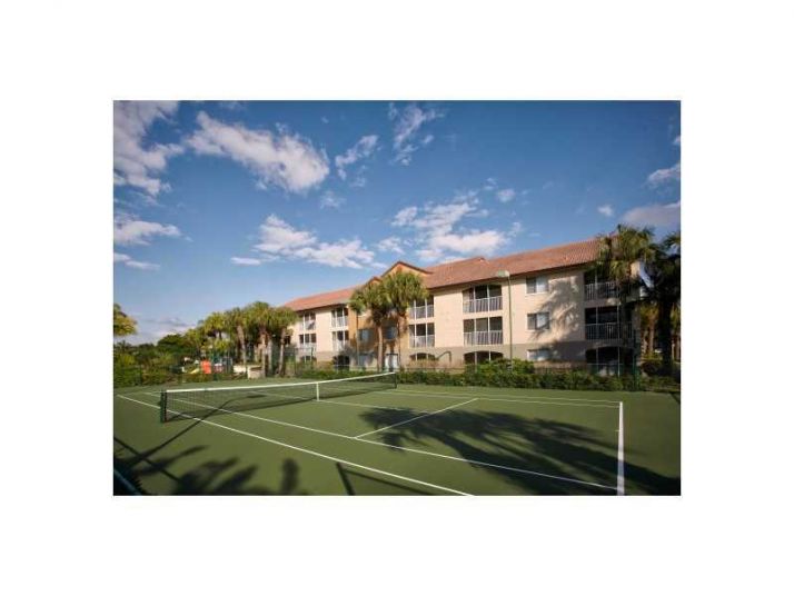 10045 NW 46 ST # 104-2, Miami, FL 33178