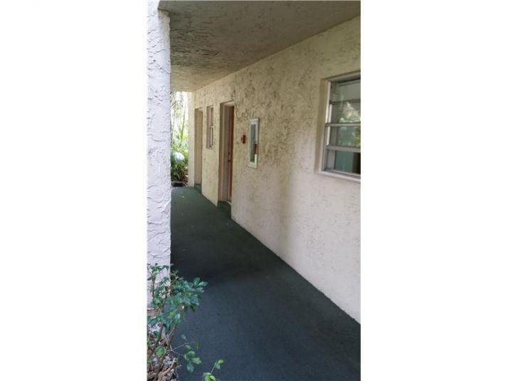 3300 SPANISH MOSS TE # 101, Fort Lauderdale, FL 33319