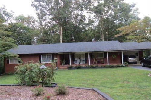 5589 Northwoods Road, Clermont, GA 30527