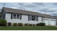 2 Holiday Ct Newton, IA 50208