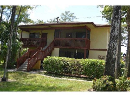 2046 NW 43 TERR # 8, Fort Lauderdale, FL 33313