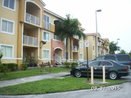 20850 SW 87th Ave Apt 102, Miami, FL 33189