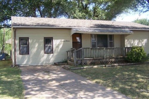 1713 N B St, Wellington, KS 67152