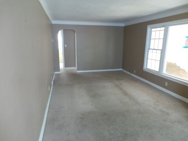 7051 Beresford Ave, Cleveland, OH 44130
