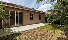 942 BLUEWOOD TE Fort Lauderdale, FL 33327