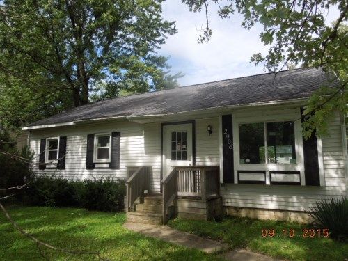 2906 Midwood St, Lansing, MI 48911