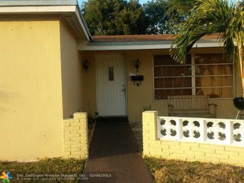 6581 NW 4TH ST, Pompano Beach, FL 33063