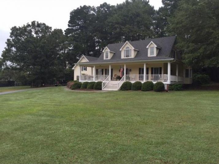 4945 Donald Drive, Loganville, GA 30052