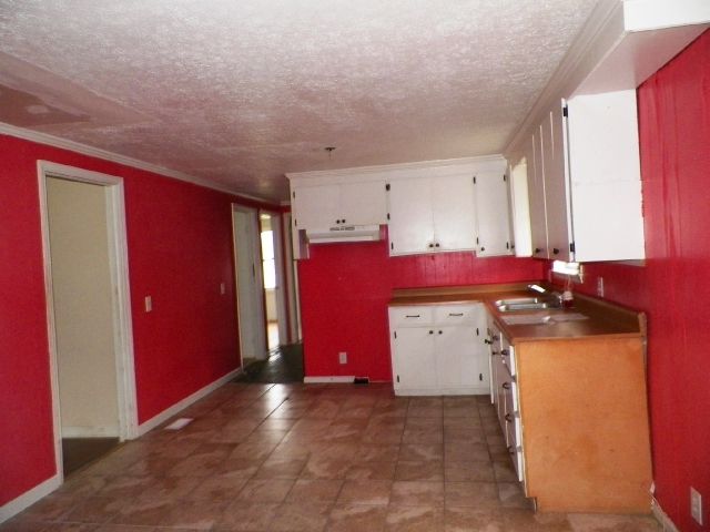 118 Laurel Dr, Cochran, GA 31014