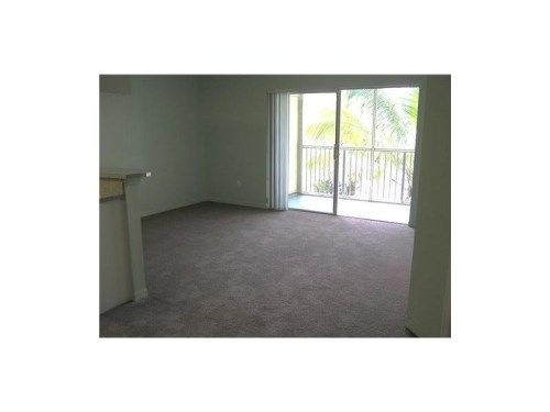460 PARK RD # 6-206, Hollywood, FL 33021