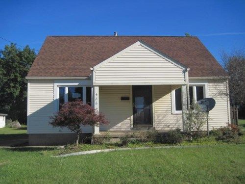 426 Joan Ave, Girard, OH 44420