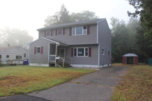 9 Laurie Dr, Enfield, CT 06082