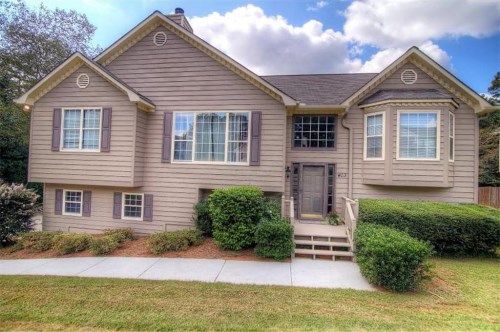 403 Hearthstone Way, Woodstock, GA 30189