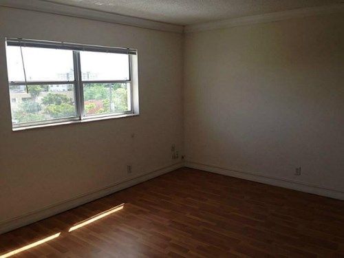 2008 JACKSON ST # E2, Hollywood, FL 33020