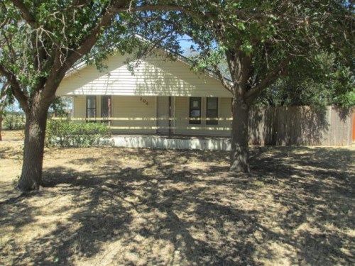 204 Wolfe St, Ponder, TX 76259