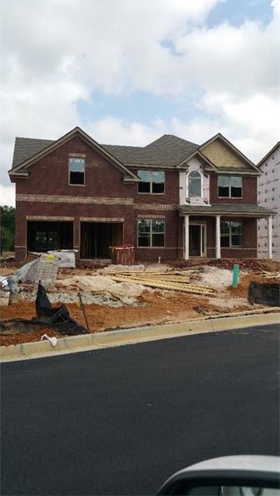 611 Stonebranch Drive, Loganville, GA 30052