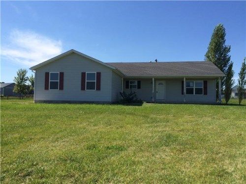 1785 E County Line Rd, Springfield, OH 45502