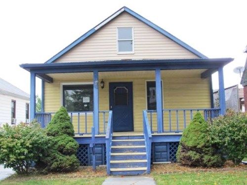 844 Ash St, Wyandotte, MI 48192