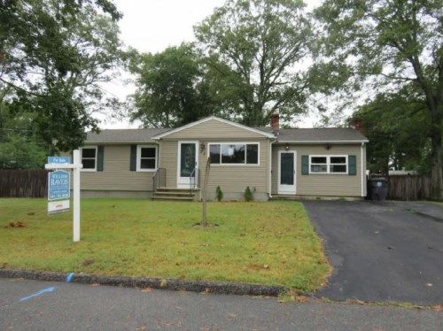 71 Hobbs Road, Warwick, RI 02889