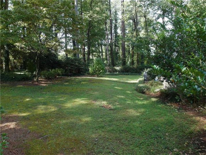 4572 Shallowford Road, Roswell, GA 30075