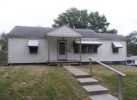 1429 Grand Ave, Leavenworth, KS 66048