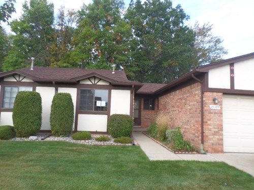 25575 Joanne Smith Dr, Warren, MI 48091
