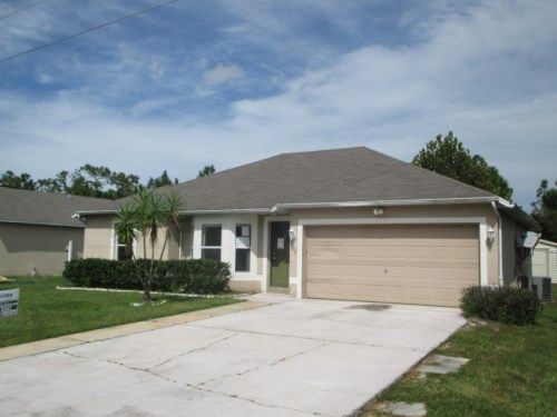 709 Paris Dr, Kissimmee, FL 34759