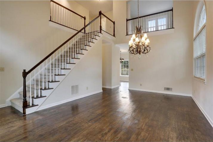 1489 Laurel Park Circle Ne, Atlanta, GA 30329