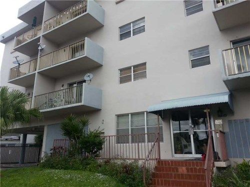 7125 BONITA DR # 402, Miami Beach, FL 33141