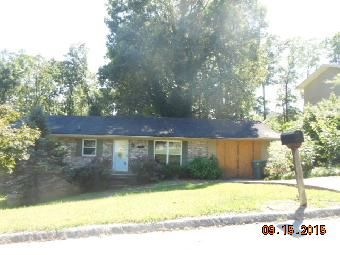 306 Branch Dr, Hixson, TN 37343