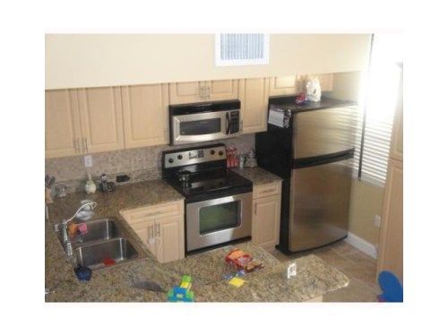 2811 NE 185 ST # 803, Miami, FL 33180