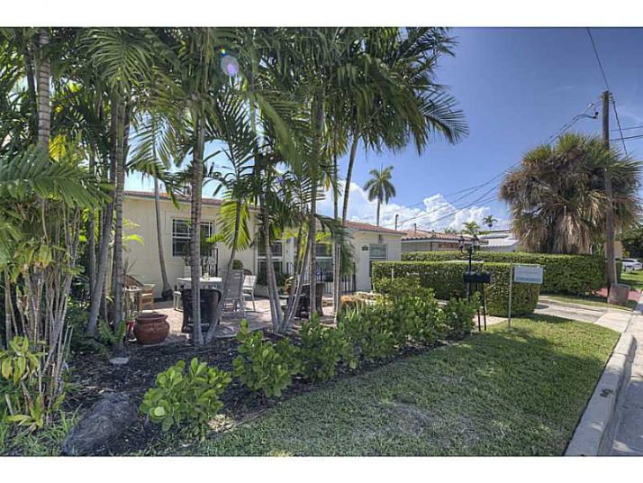 9040 BYRON AV, Miami Beach, FL 33154