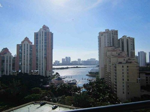 3300 NE 191 ST # 1516, Miami, FL 33180