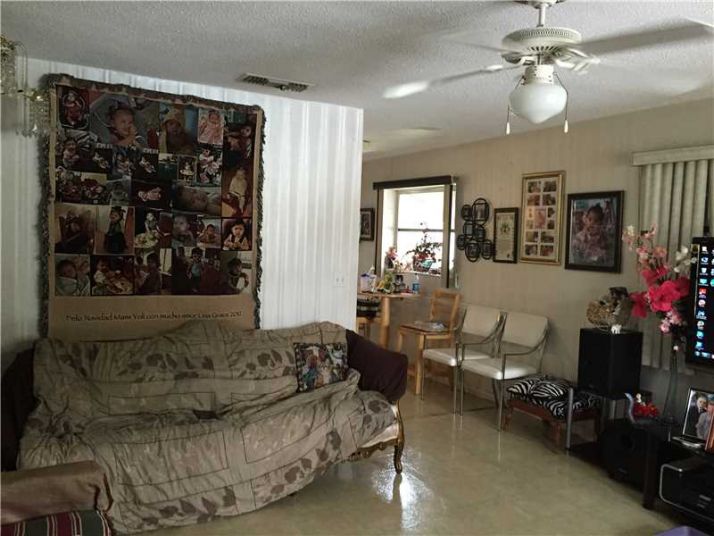 6840 NW 9 CT, Pompano Beach, FL 33063