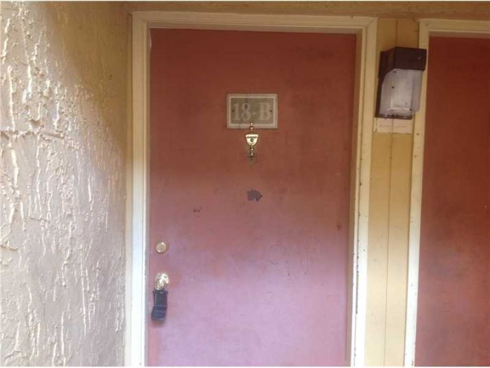 4451 TREEHOUSE LN # 18B, Fort Lauderdale, FL 33319