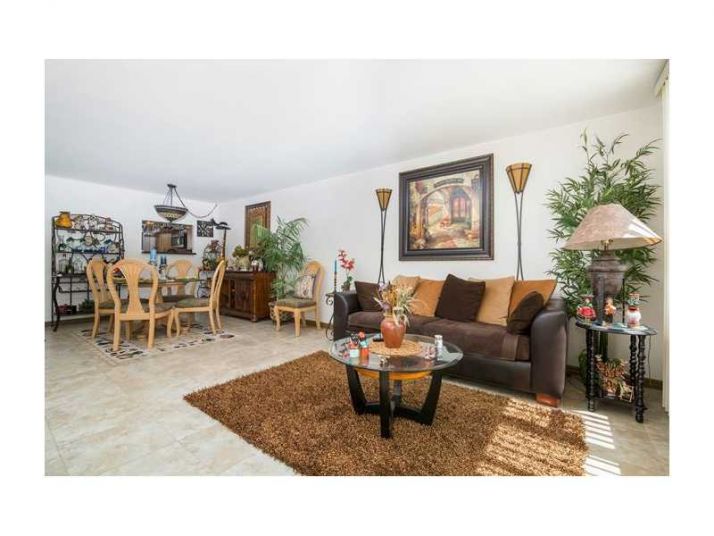 201 N OCEAN BL # 302, Pompano Beach, FL 33062